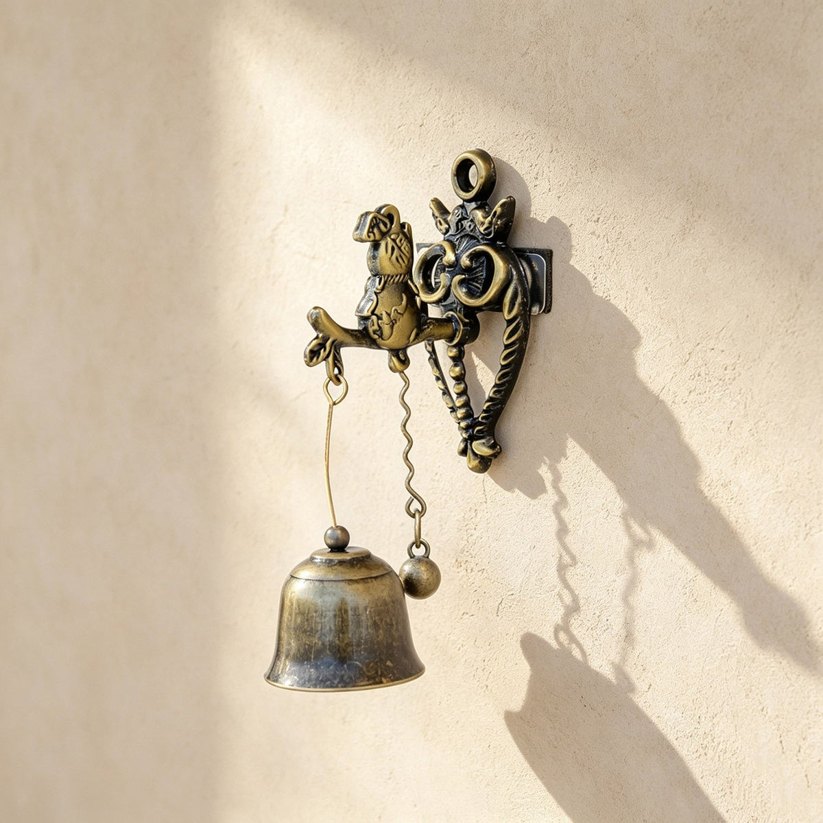 🔔 Vintage Animal Wall Bell – Rustic Bronze-Style Accent for Doors, Porches & Gardens 🌿