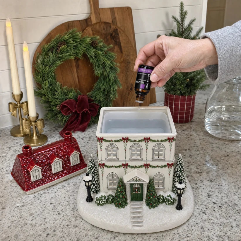 🎄✨ 圣诞小屋香薰加湿器——发光的节日村庄小屋，带烟囱雾效和温馨 LED 灯 🏠
